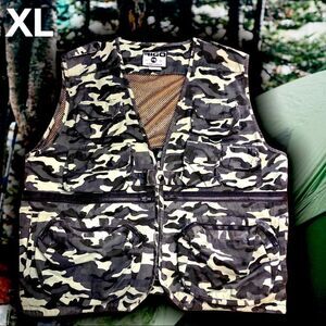 Rigo Sportswear fishing hunting vest! Must see